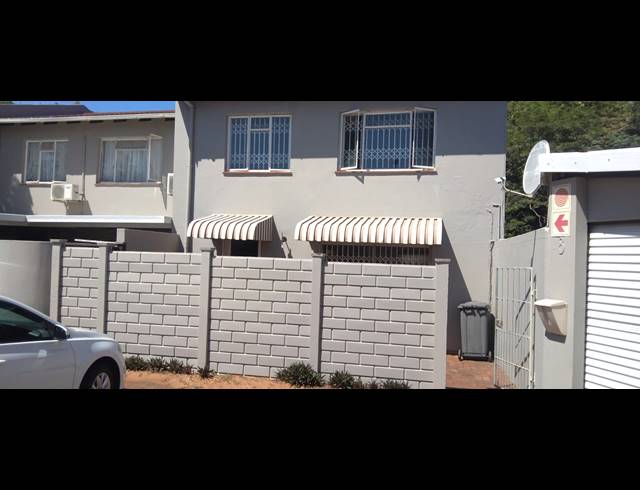 3 BEDROOM DUPLEX FOR SALE IN BLUFF